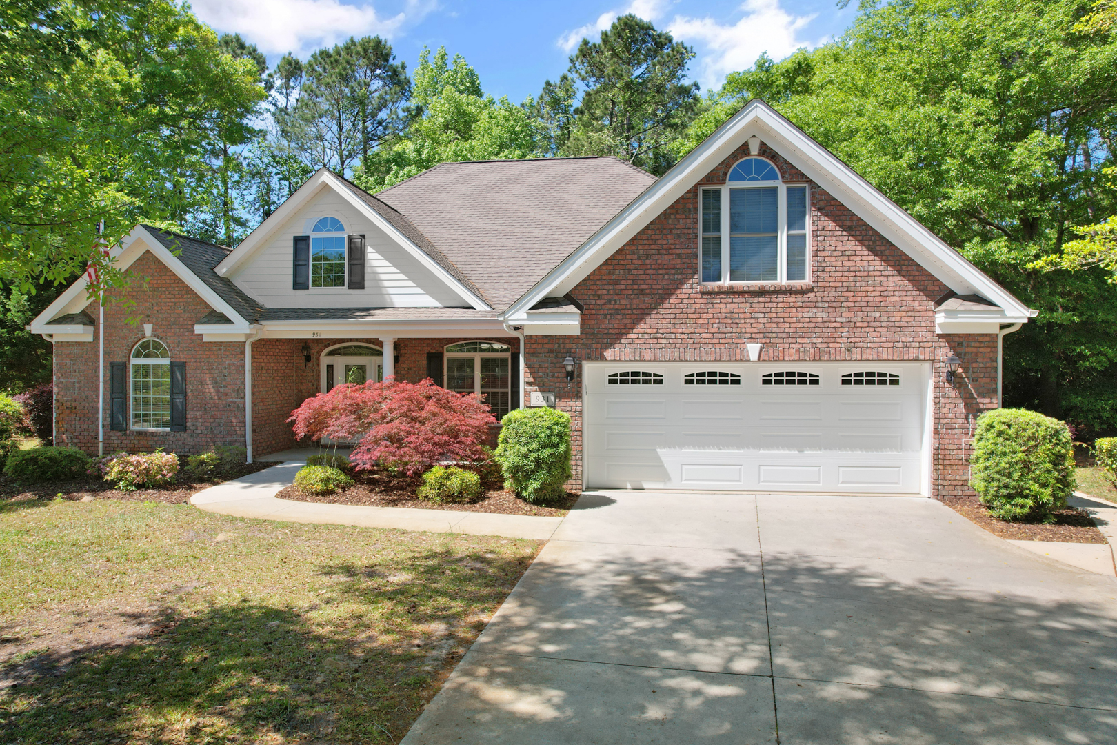931 Green Pointe Drive | SOLD