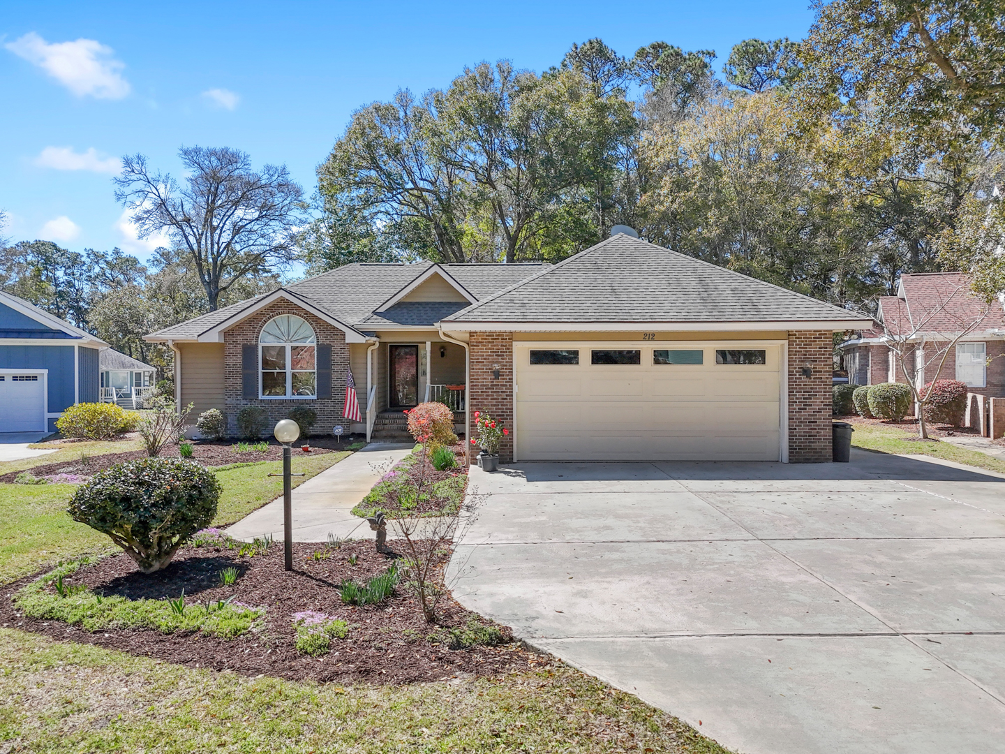 212 Olde Oak Lane | SOLD